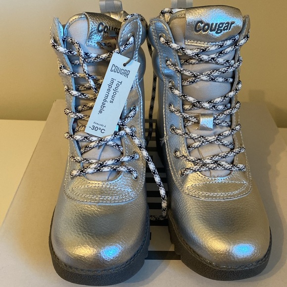 Cougar Silver Metallic Winter Boots -Sz 6 Women's/Girls - Picture 2 of 7